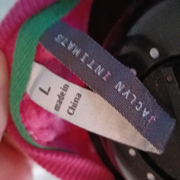 Puppy pjs 2 piece 🐾♥️ - Picture 2 of 8